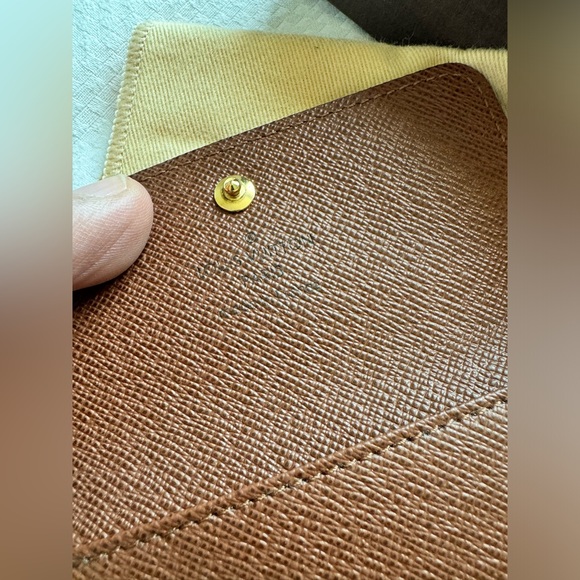 🥰Louis Vuitton Key Case - Picture 9 of 17